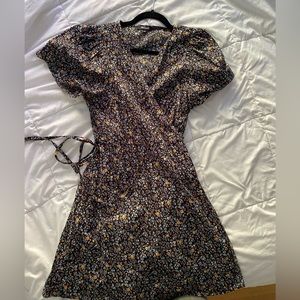 Madewell, short length, puff sleeve wrap dress in size Large